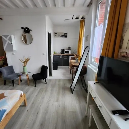 Les Z'amours Apartment